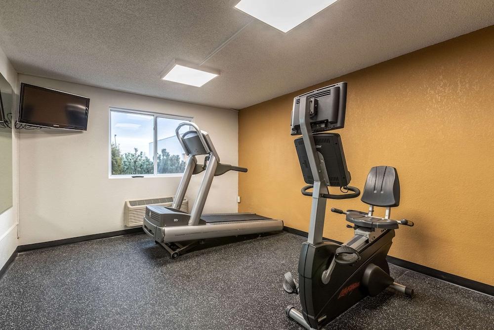 Quality Inn & Suites Albert Lea photo 16