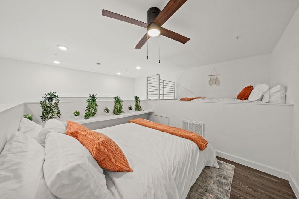 Holly House photo 86