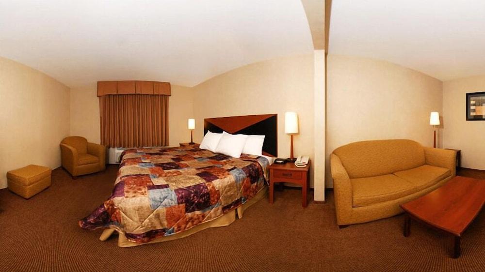 Sleep Inn & Suites Ronks - Lancaster Area photo 13