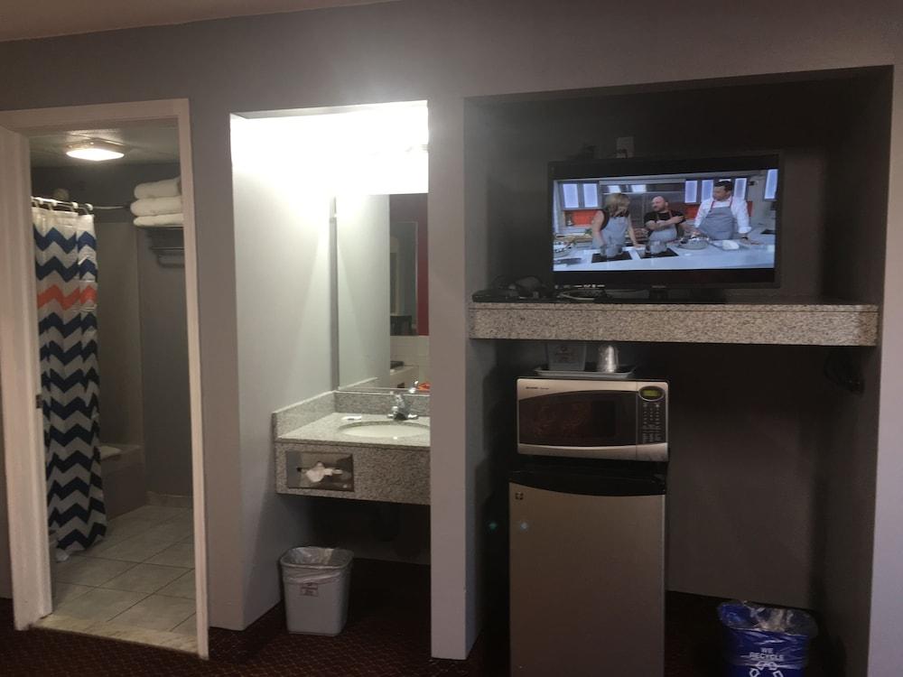 Haven Inn and Suites photo 36