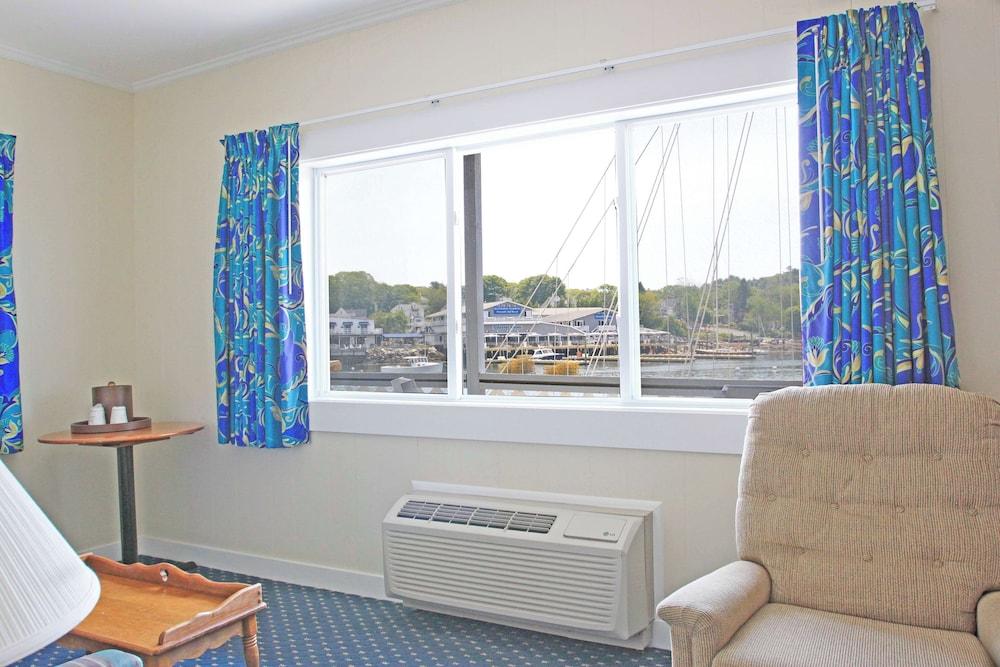Fishermans Wharf Inn photo 65