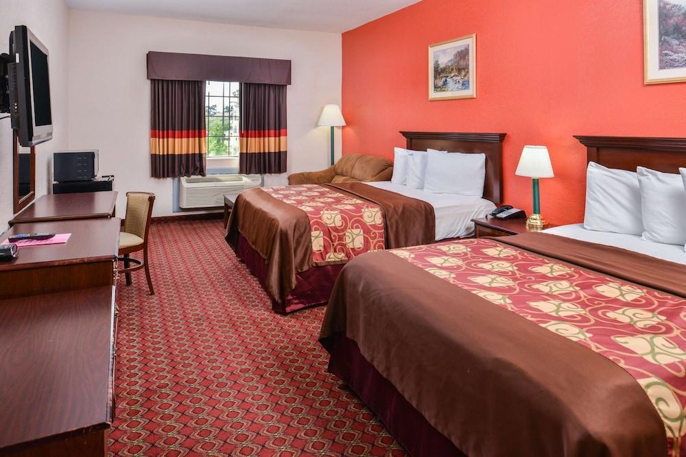 Americas Best Value Inn Houston at FM 1960 & I-45 photo 11