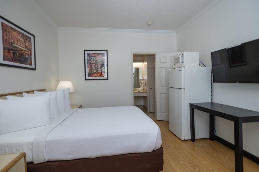 Contempra Inn photo 17