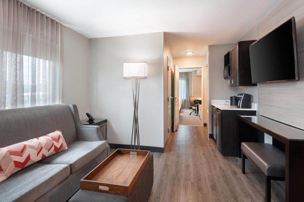 SPRINGHILL SUITES BY MARRIOTT CONYERS photo 7