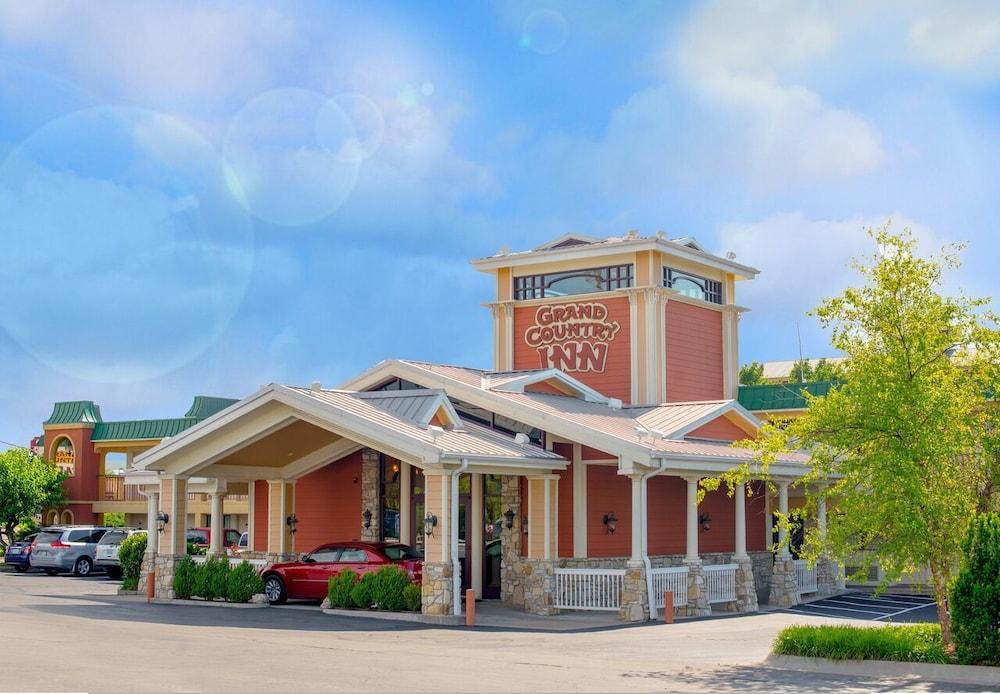 Grand Country Waterpark Resort photo 1