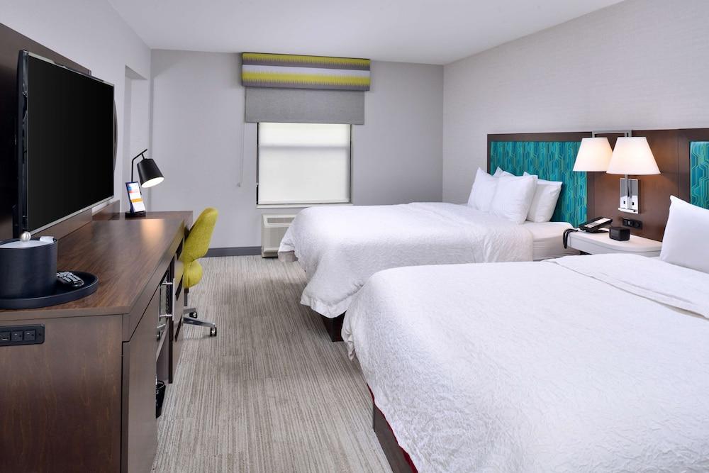 Hampton Inn LaPorte IN photo 5