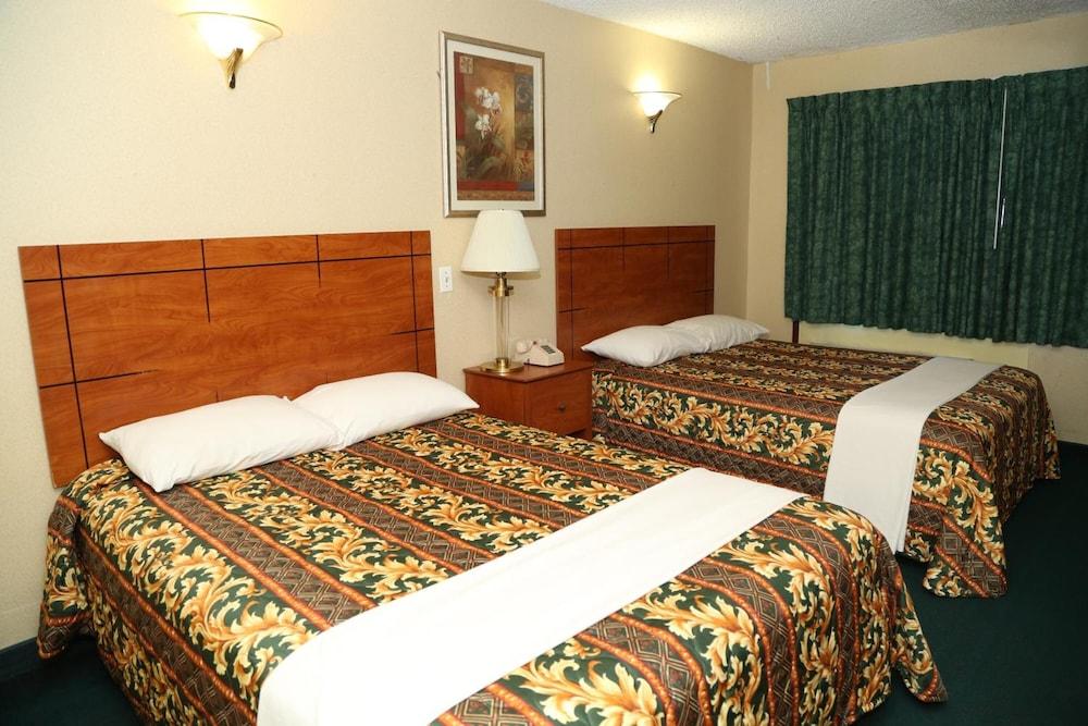 JFK Inn photo 29