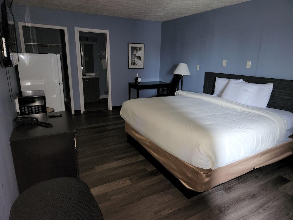 Ashley Motel photo 15