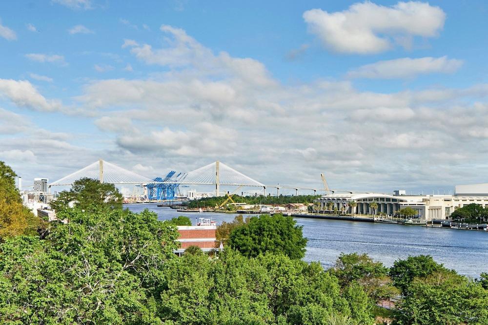 AC Hotel Savannah Historic District photo 8