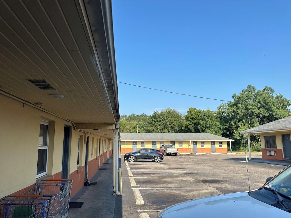 johns motel photo 10