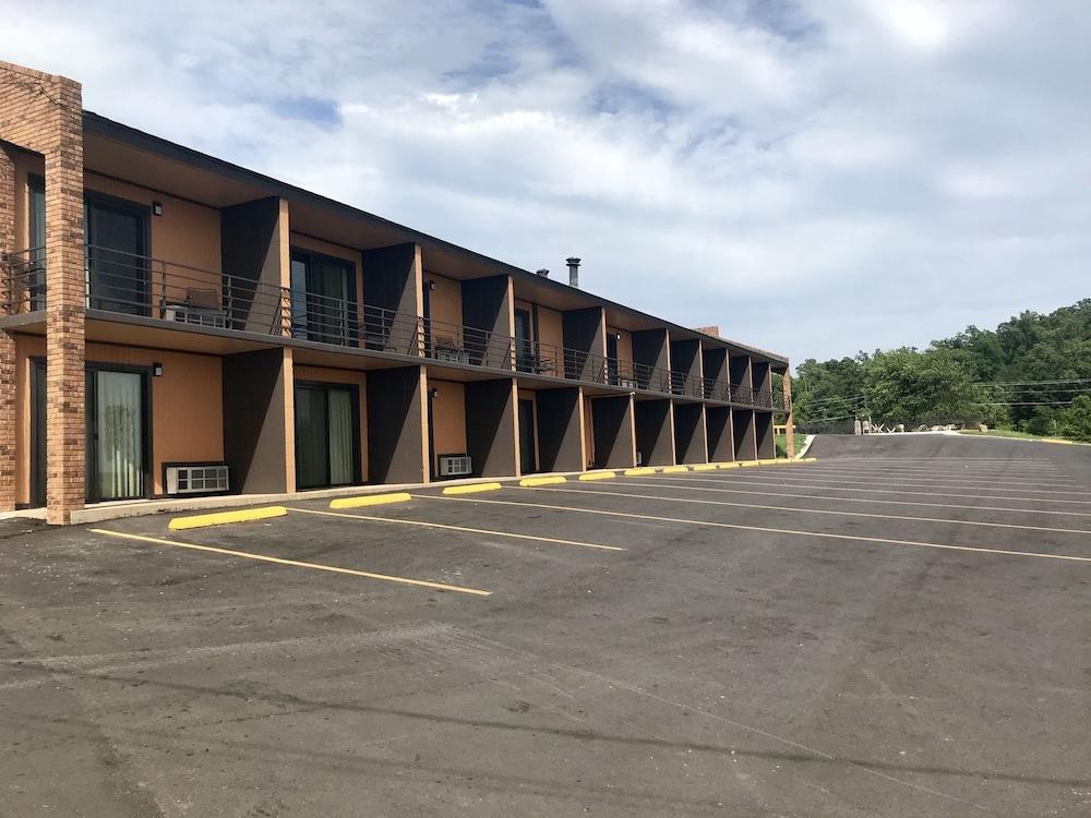 D'Arbonne Lake Motel photo 13