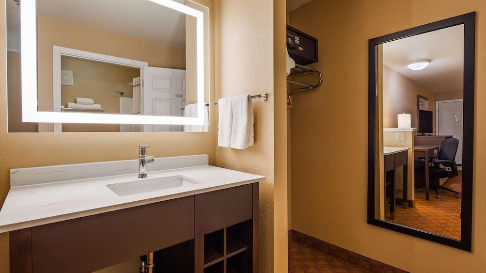 Best Western Fallon Inn & Suites photo 15