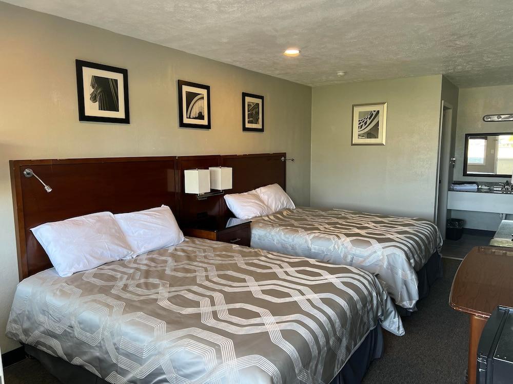 Maple Tree Inn photo 19