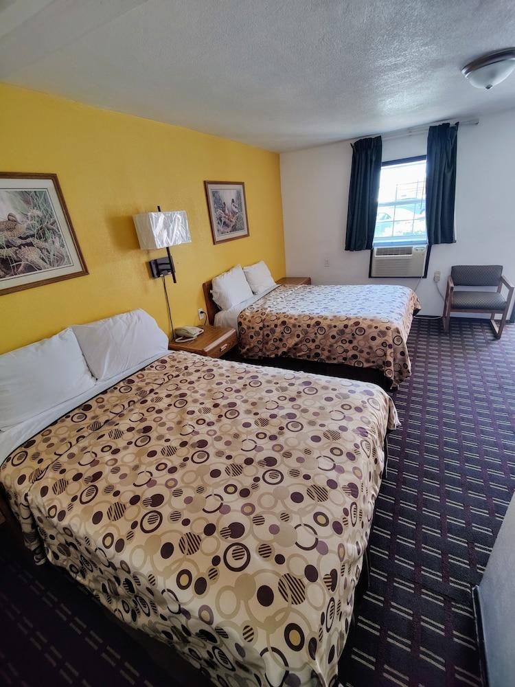 Desert Inn photo 3