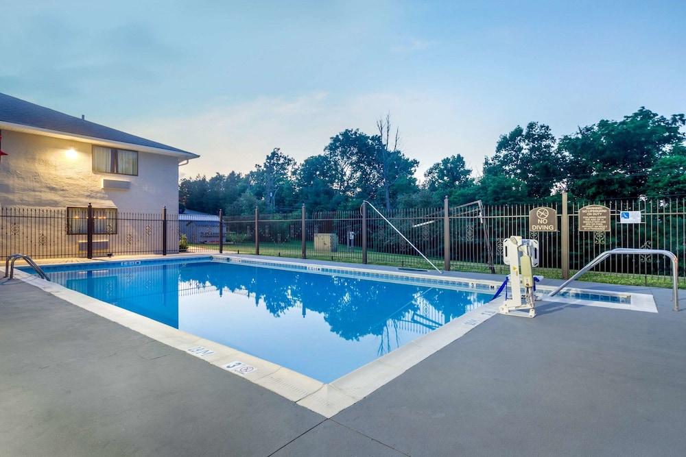 Quality Inn Danville photo 52