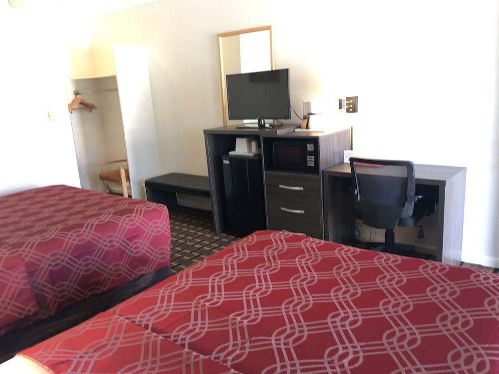 Econo Lodge Colorado Springs Downtown photo 6