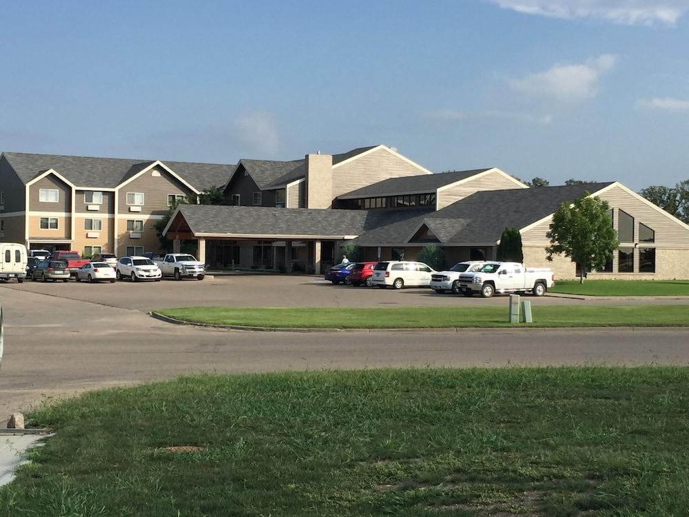 AmericInn by Wyndham Valley City - Conference Center photo 44