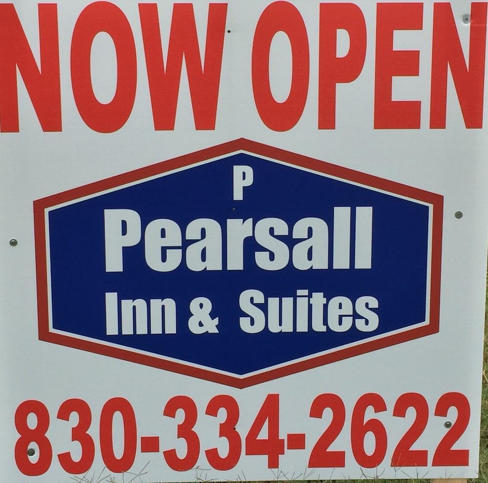 Pearsall Inn & Suites photo 23
