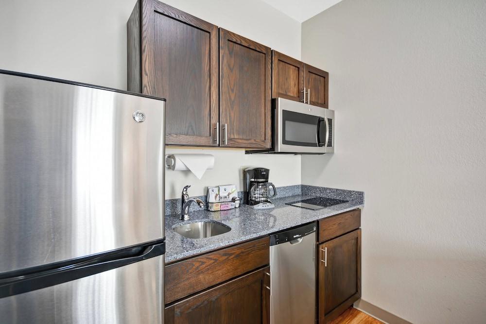 TownePlace Suites by Marriott Sioux Falls photo 35