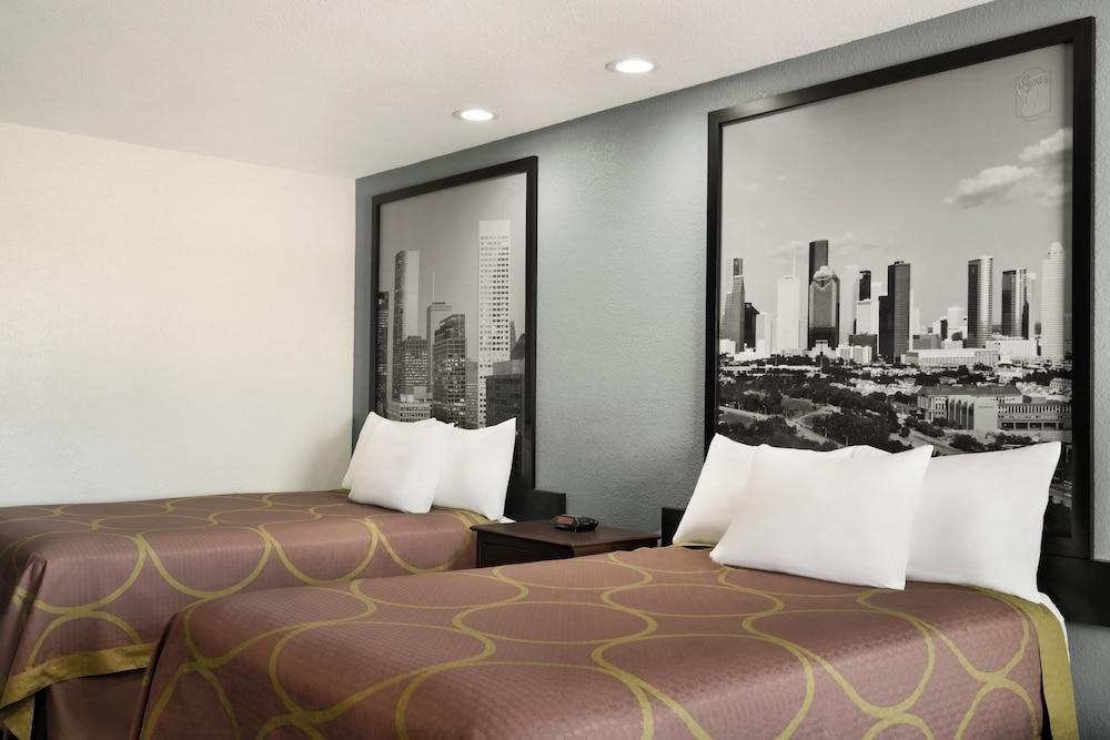 Crystal Inn Northeast Houston Downtown I-610 photo 22