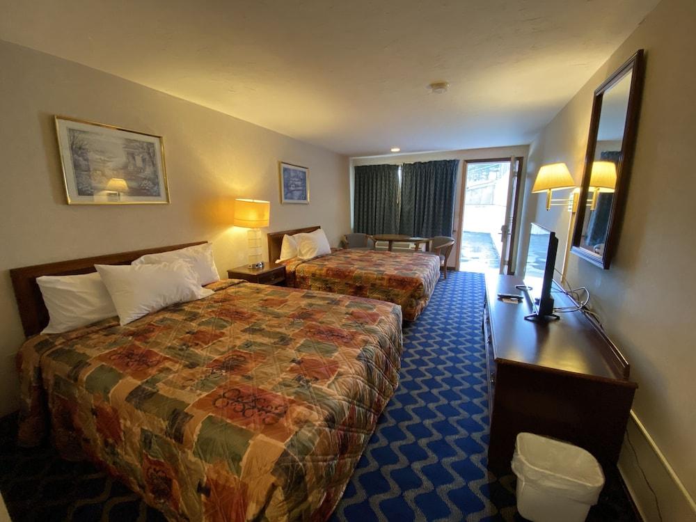 Economy Lodge photo 33