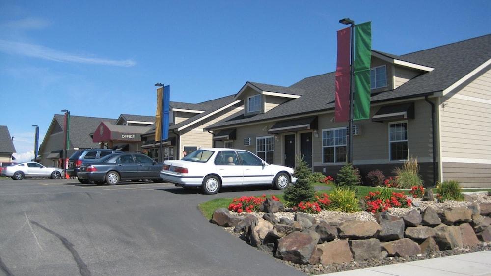 Stratford Suites photo 22