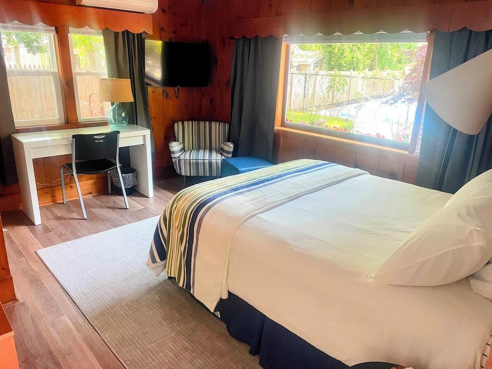 Cape Cod Motor Inn photo 6