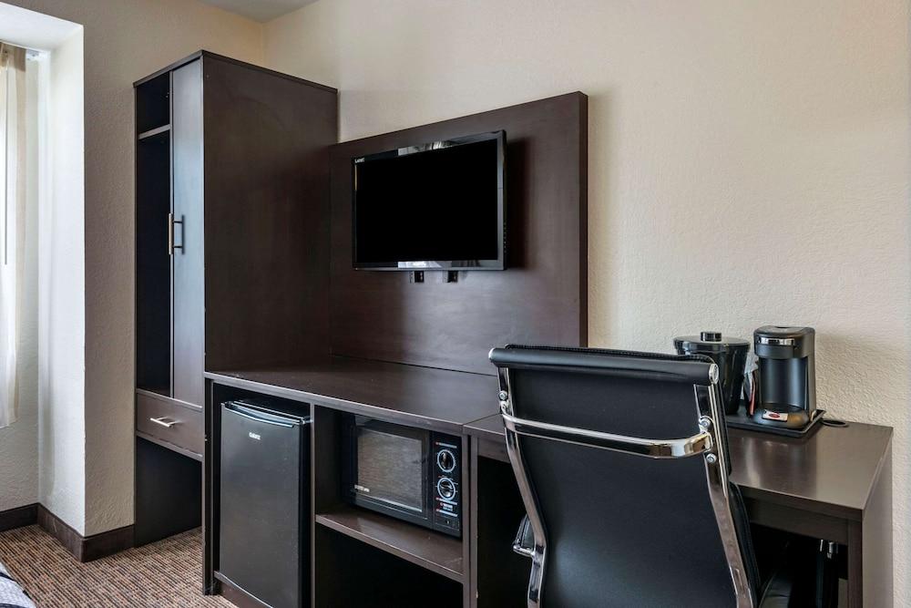 Sleep Inn Jacksonville Airport photo 10