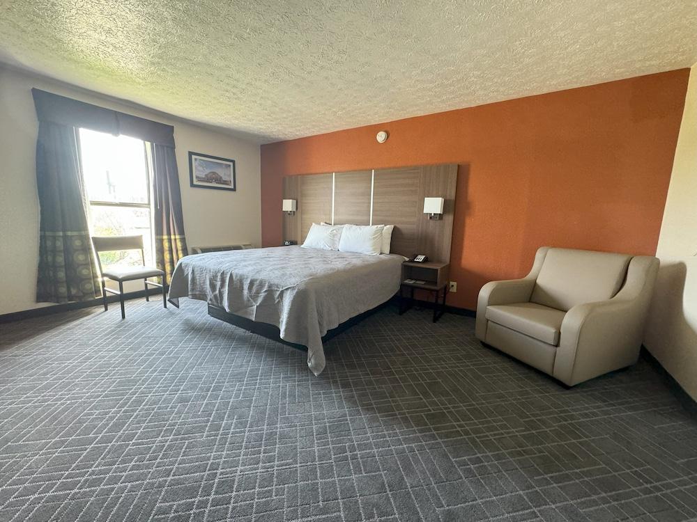 Quality Inn Mason Near Kings Island photo 13