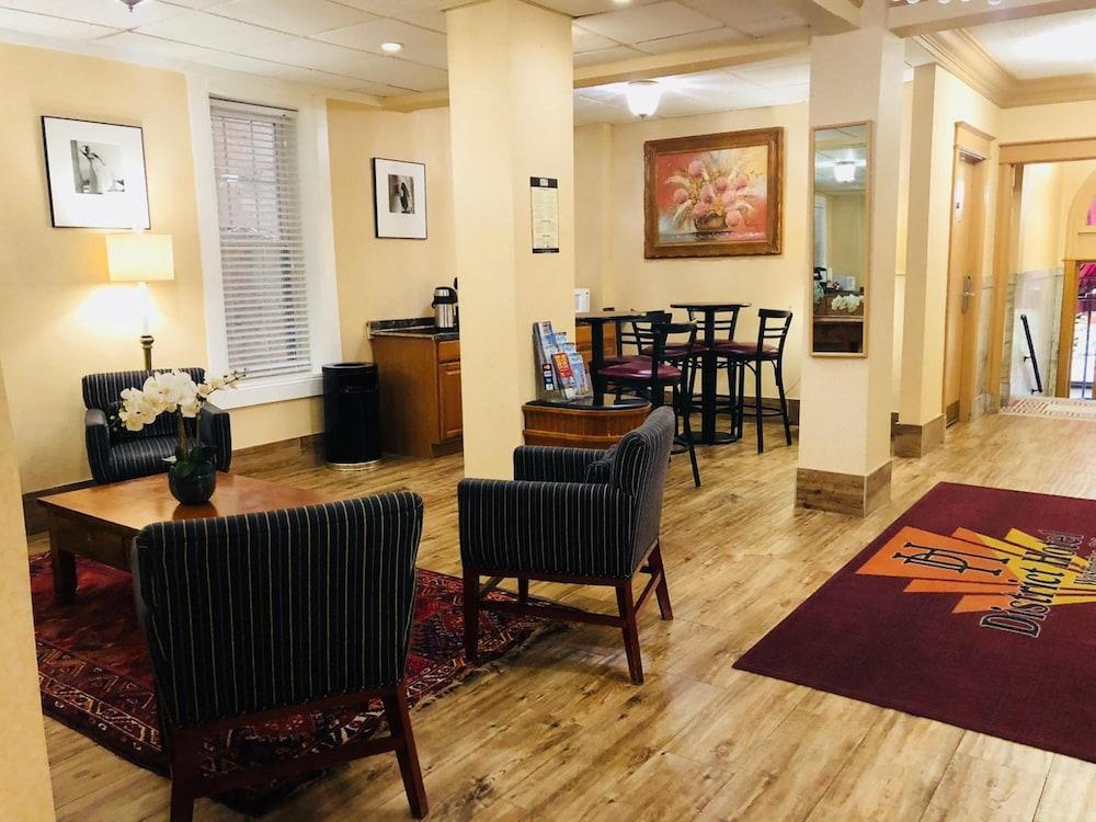District Hotel photo 3