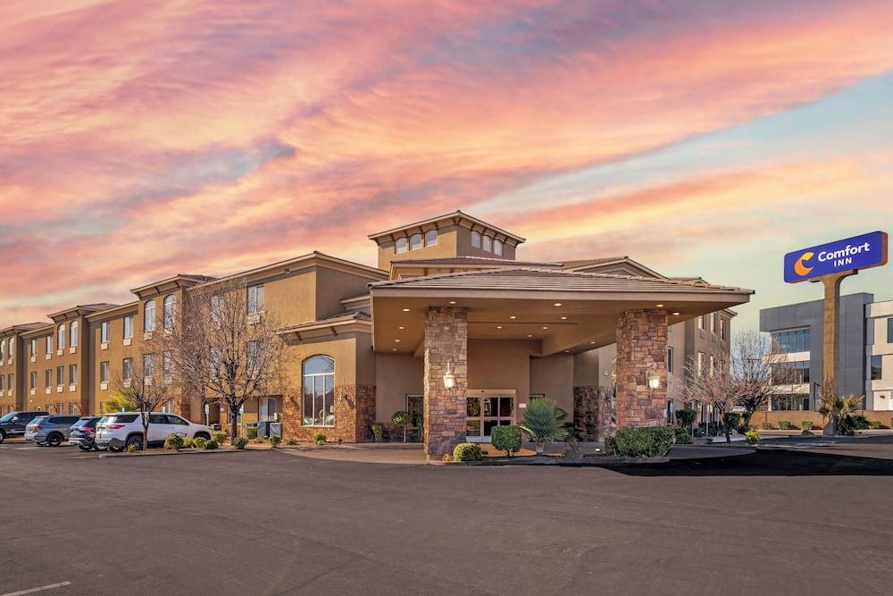Comfort Inn at Convention Center photo 1