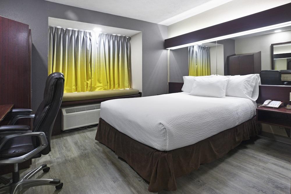 Microtel Inn & Suites by Wyndham Meridian photo 21