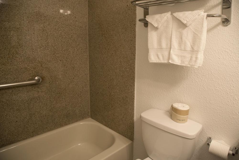Harborview Inn & Suites San Diego Harbor photo 22