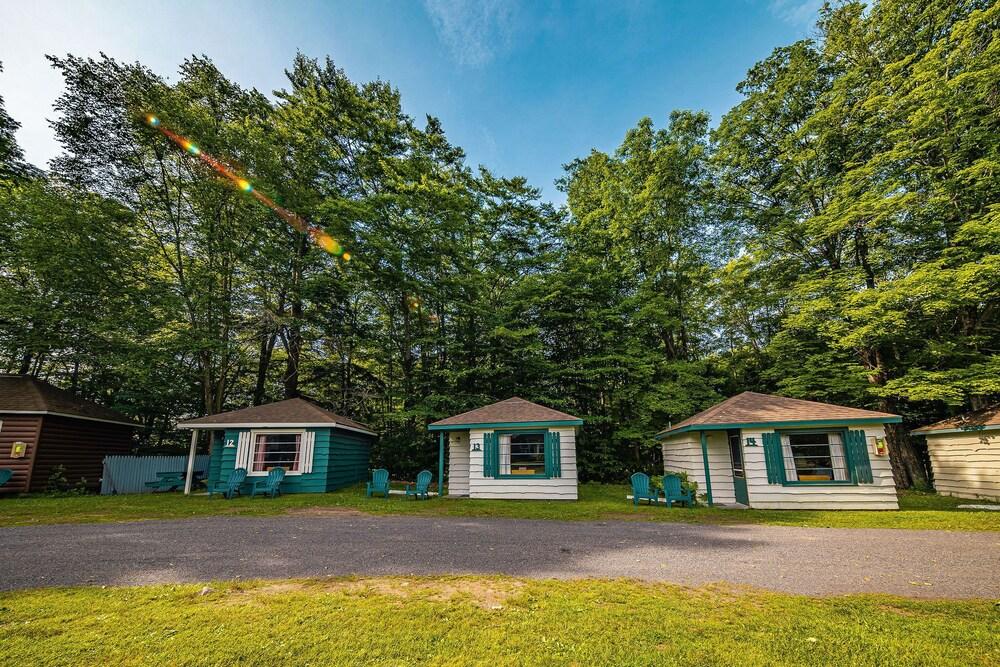 Park Motel and Cabins photo 8