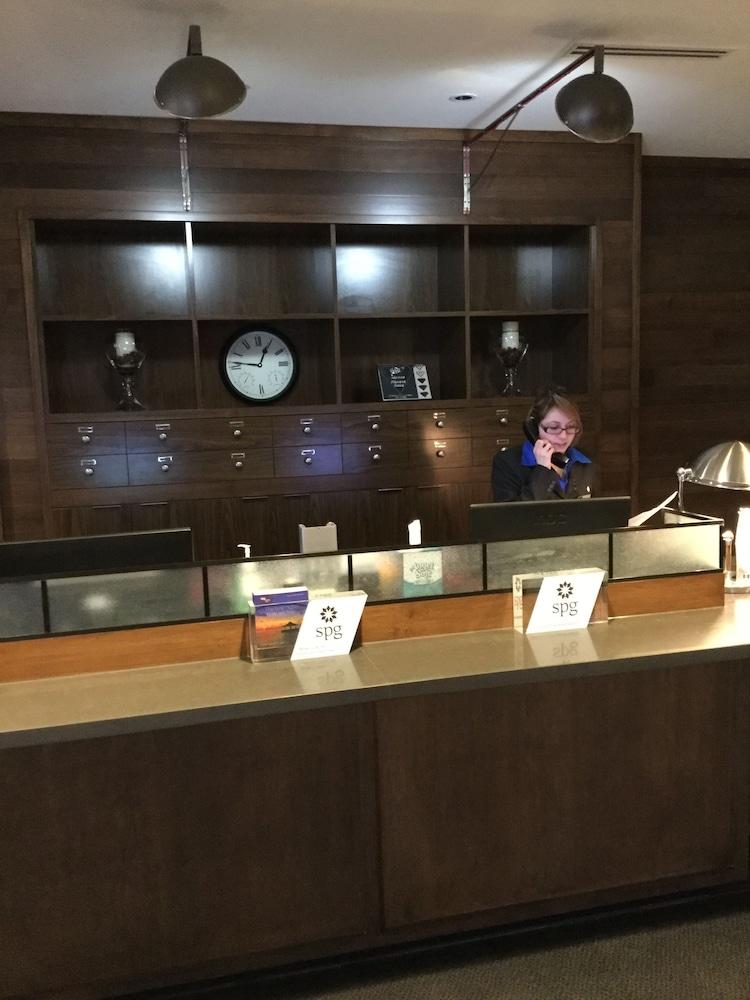 Radisson Hotel Detroit Metro Airport photo 4