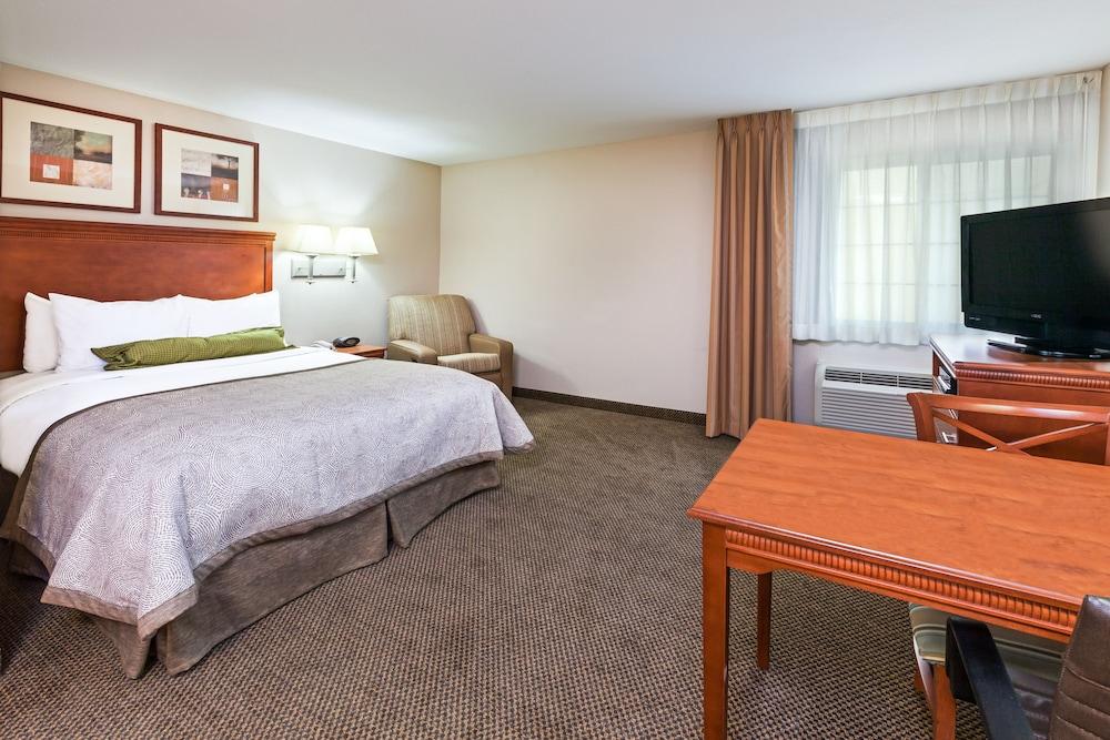 Candlewood Suites Owasso by IHG photo 11