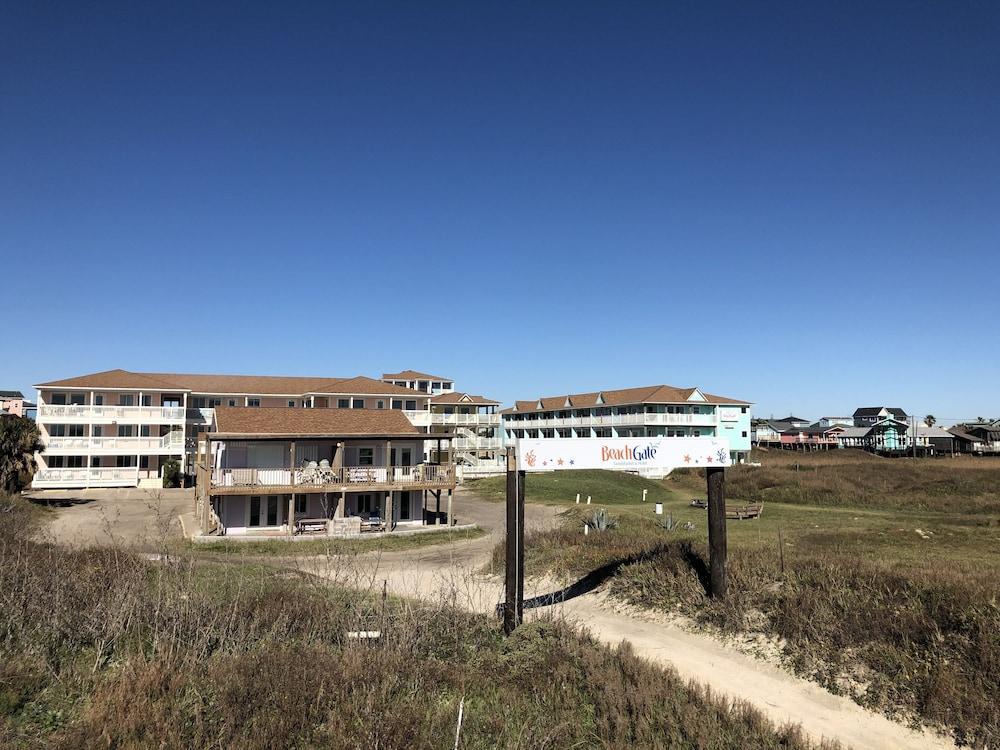 Beachgate CondoSuites and Oceanfront Resort photo 36