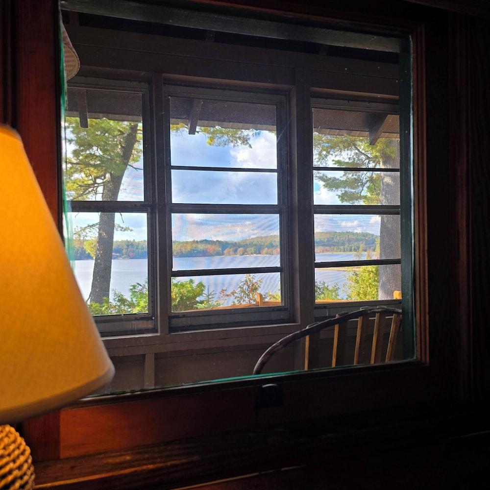 Paddler's Rest Lakeside Cabins and Hotel photo 30