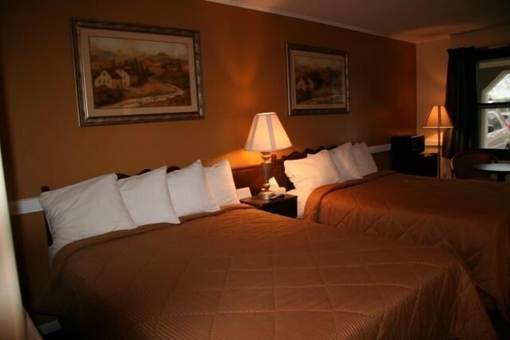 Cherry Lane Motor Inn photo 3