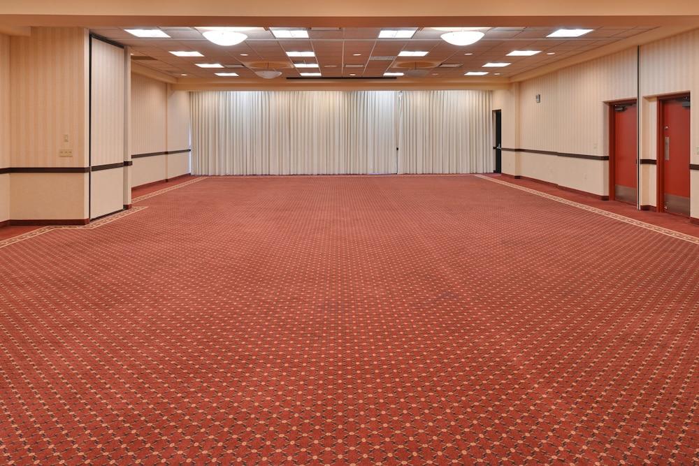 Best Western Plus Downtown Tacoma photo 3