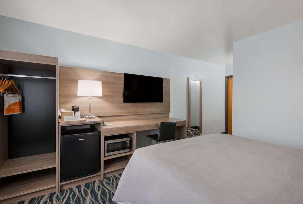 Quality Inn Oneida near Casino photo 17