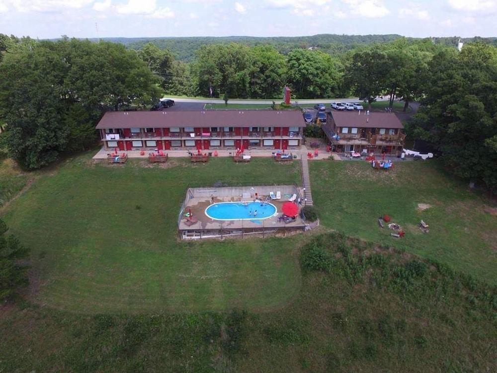 Pointe West Resort Motel photo 24