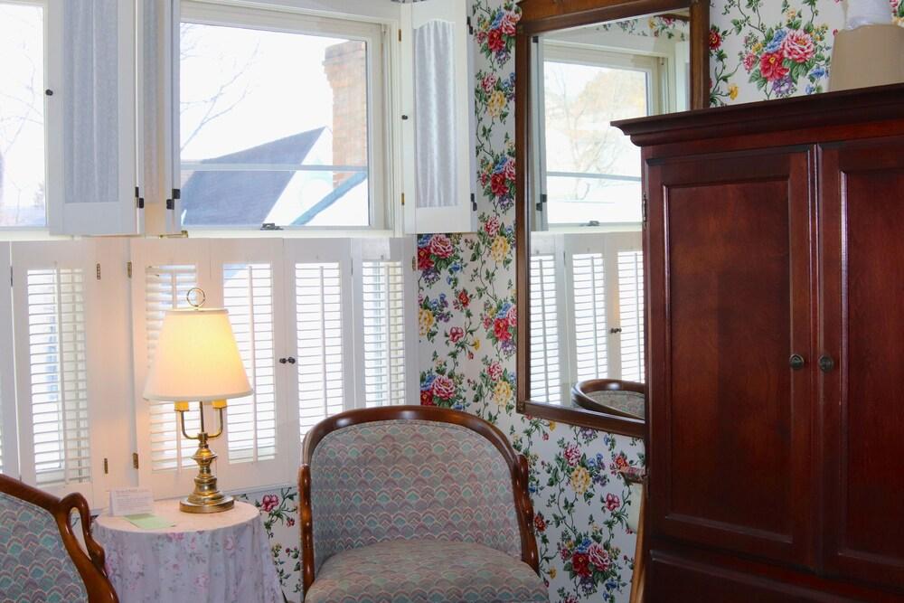 Inn on Mackinac photo 89