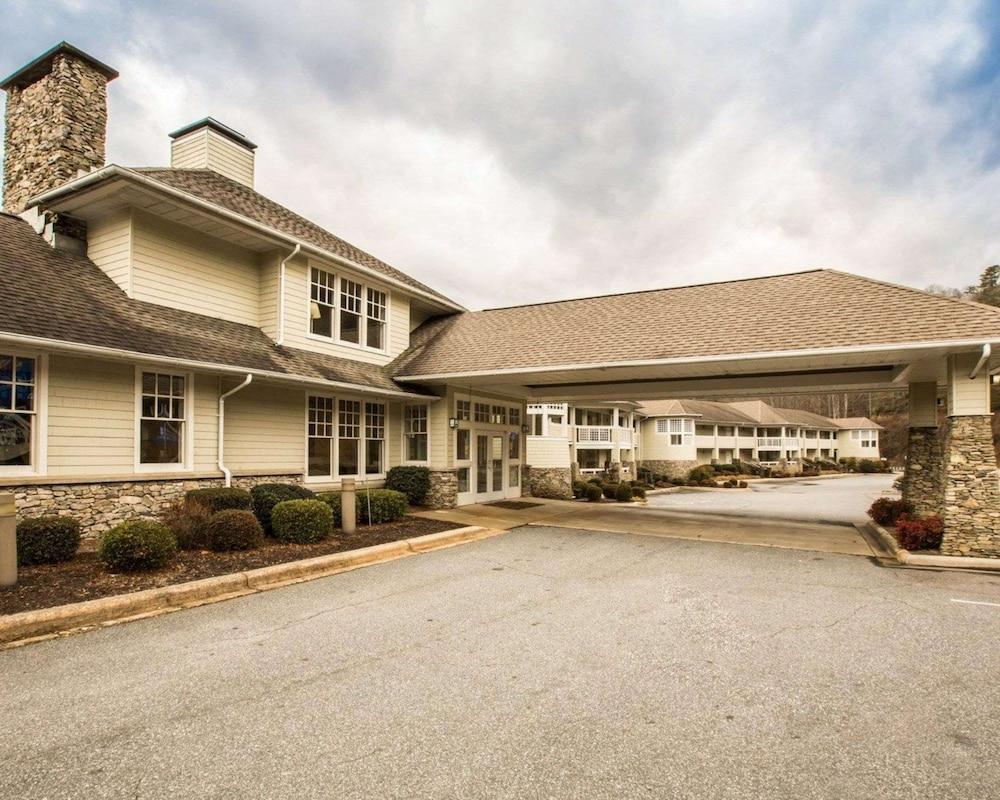 Rodeway Inn & Suites Cherokee On the River photo 36