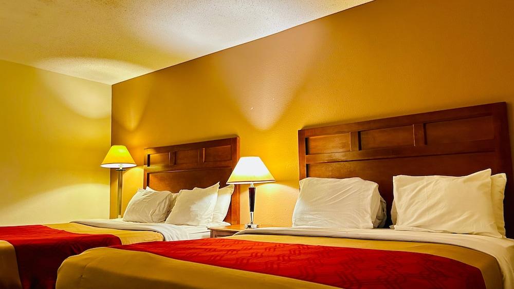The Best Inn & Suites photo 3