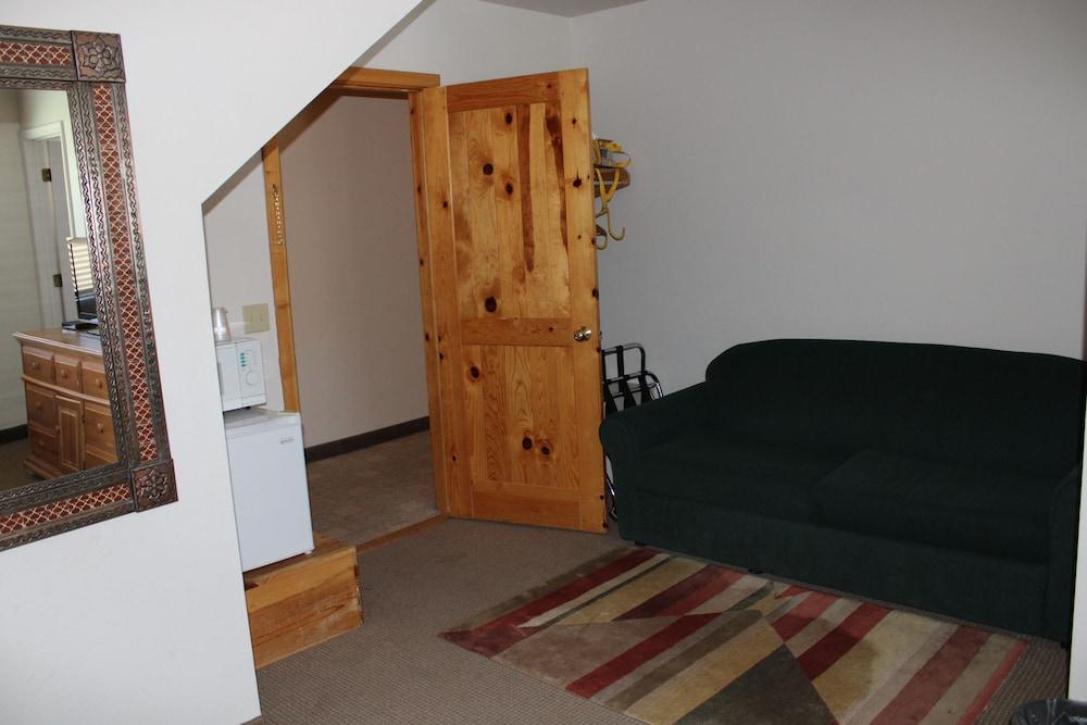 Edelweiss Resort and Restaurant photo 2