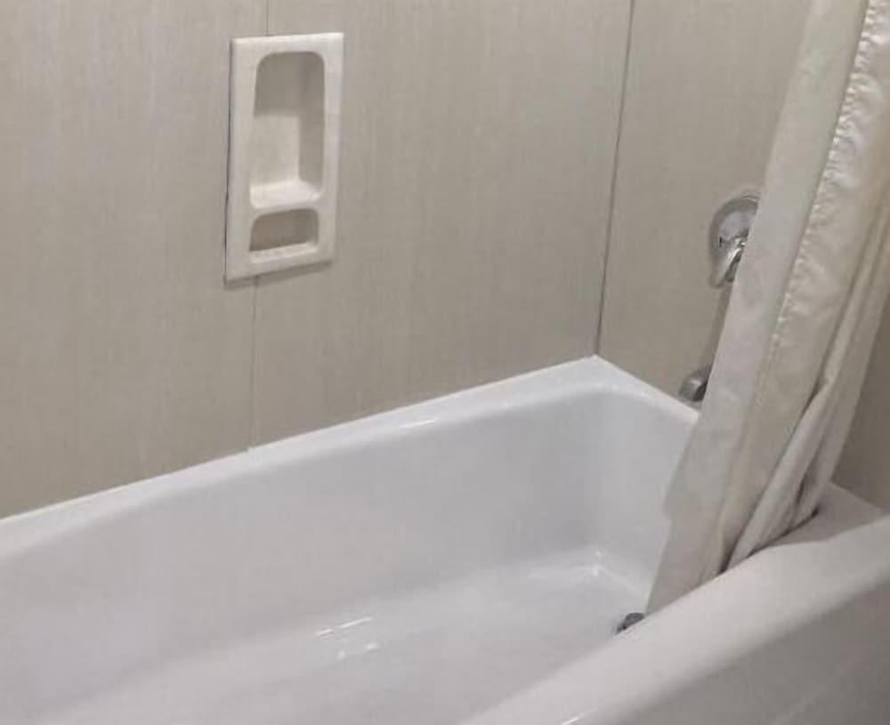 Hotel O Luxury Inn Channelview Baytown I-10 photo 9