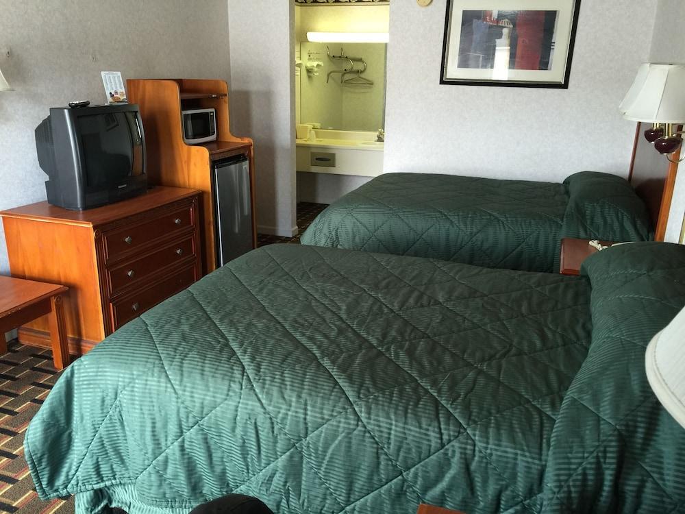 Heritage Inn photo 9