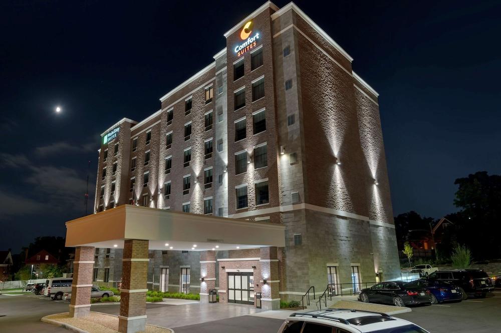 Comfort Suites Cincinnati University - Downtown photo 33