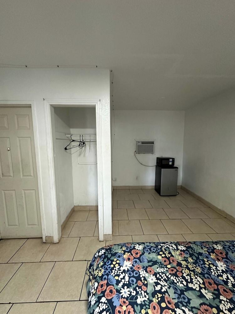 Antigua Motel by OYO Tampa US - 41 photo 3